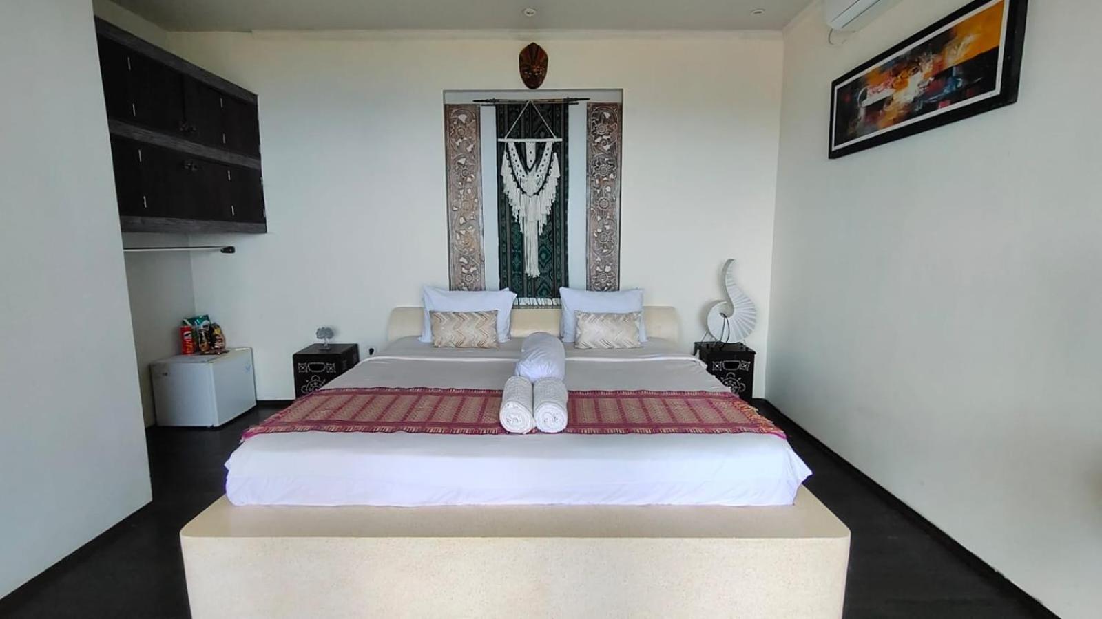 Villa Umbrella Lombok Senggigi Exterior photo