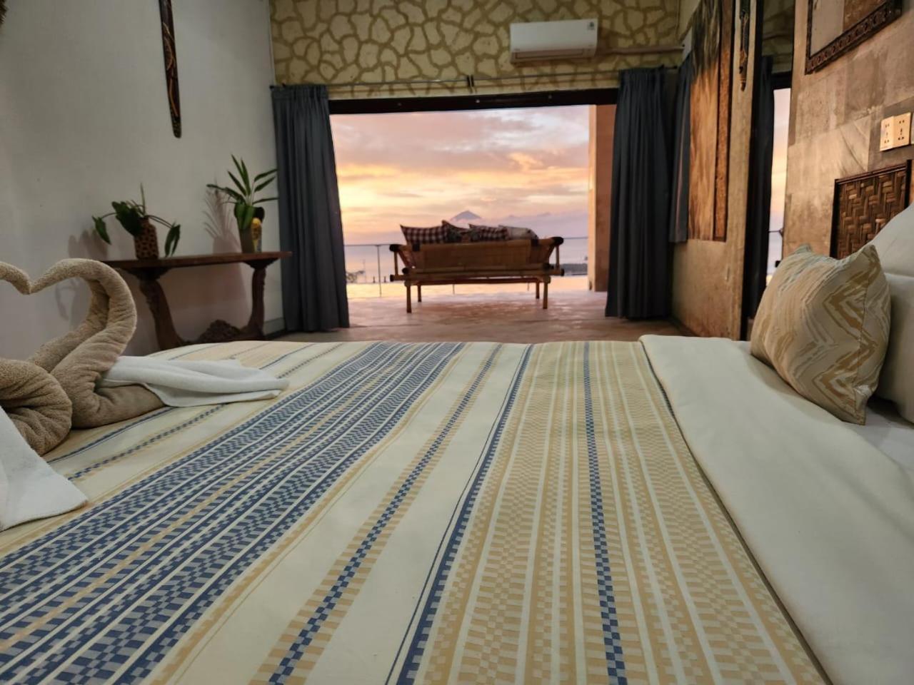 Villa Umbrella Lombok Senggigi Exterior photo